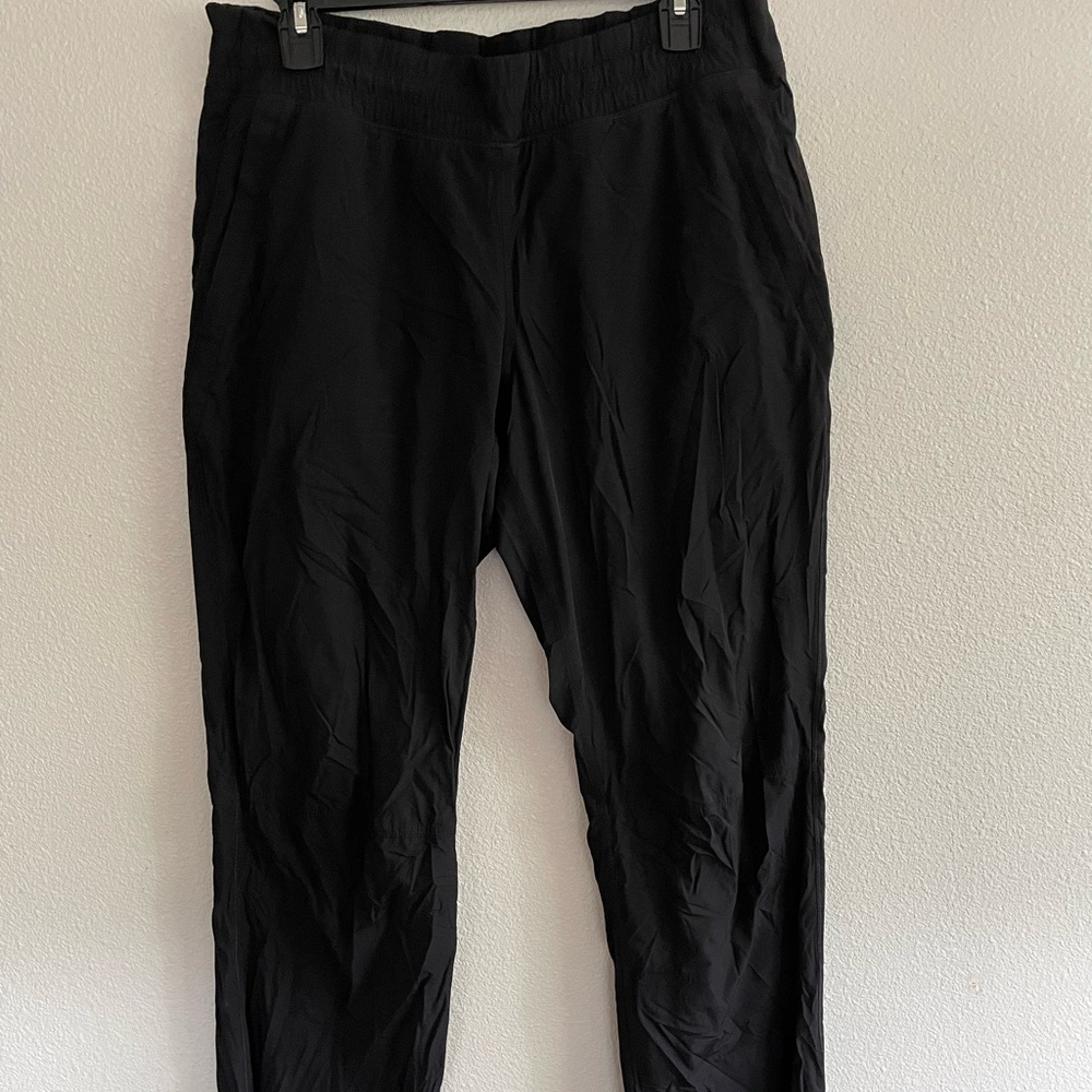 Lululemon Dog Runner pants